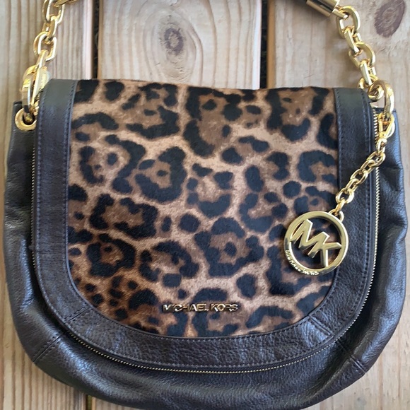 Micheal Kors - Picture 2 of 6